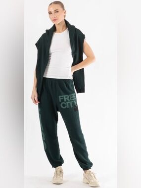 Free City Super Yummm Sweatpants unisex XS EUC